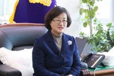 [신년 인터뷰] 박영순 대전 동구의회 의장 대전역세권 복합2구역 개발등 현안 해결 힘보탤 것