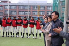 충남 야구명문 중동초·공주고도 선수 수급 등에 난관