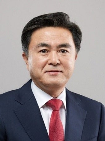 [동정] 김태흠 충남도지사, 18일 제2연평해전·천안함 용사 묘역 참배