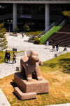 KAIST 캠퍼스에 3.8m 강아지가… 한진섭作 생생이 설치