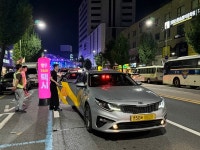 [포토] 대전 택시업계, 0시 축제 기간 심야시간 방문객 귀가 편의 봉사