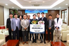히어라이프, 충남대에 2억8900만 원 상당 의료용 현미경 기부