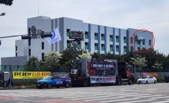 당진 LNG 비축기지 현장 노조 간 갈등 격화…확성기 소음에 작업자 안전 위협 