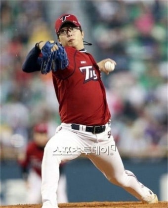 '백용환 결승홈런' KIA, 연장 접전 끝에 한화에 3-2 승리