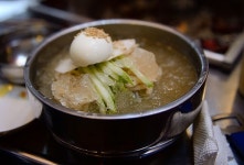 [오감 맛집]찰진 식감의 소갈비 전문점 서서갈비…베테랑 주방장과 20년 경력자의 운명적 만남