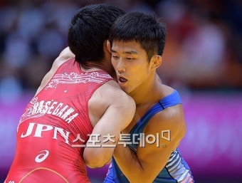[포토]김영준, 노력했지만 힘겹네!