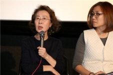 [2014 BIFF]자유의 언덕 윤여정, 진지할 땐 진지하게~