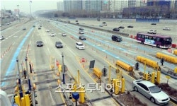 고속도로 교통상황 서울 강릉 6시간 정오 정체 절정[스포츠투데이]