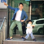 샘킴, 붕어빵 아들과 함께 익살 포즈 '남다른 끼'[스포츠투데이]