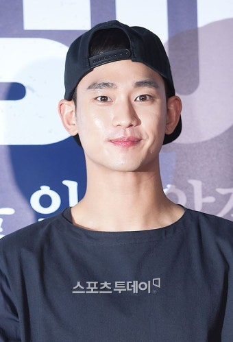 김수현 아버지 김충훈 트로트앨범 준비 중…가수활동 재개
