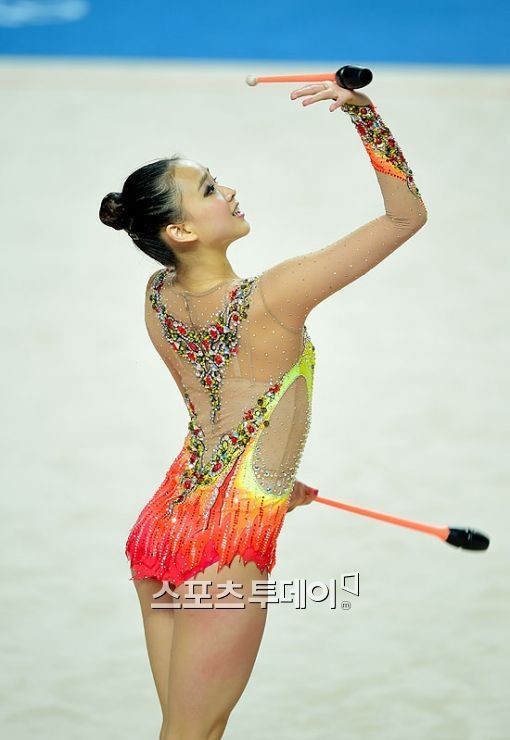 리듬체조 손연재, 결혼 2주년 맞아 행복한 소식 공개