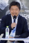 [ST포토]인사말 전하는 고레에다 하로카즈 감독