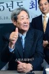 [ST포토]어우홍 전 감독, 유희관 올 해 최고였다