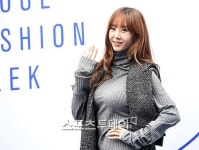 [ST포토]지나 모두가 깜짝놀란 글래머 몸매(서울패션위크)