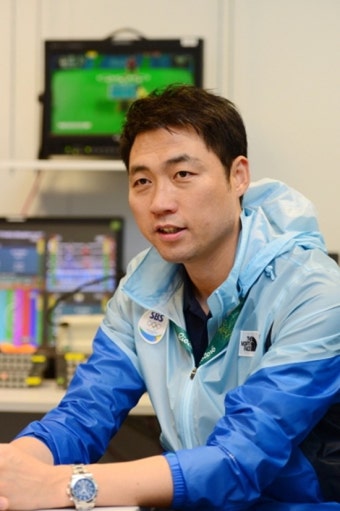김동문 해설위원 