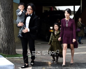 [ST포토] 이범수 이윤진 부부, '아들 다을, 딸 소을과 함께'