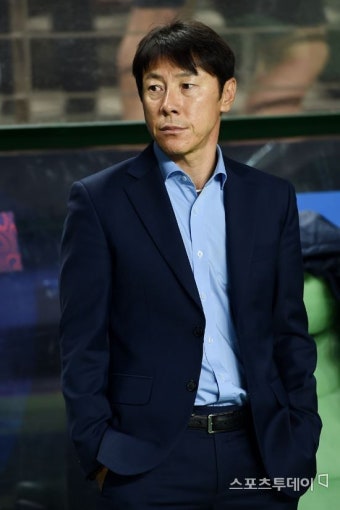 [ST포토] 신태용 감독, '오늘은 무조건 이긴다'
