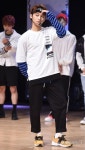 아크어때용현 | [ST포토]용현 '에너지가 넘칠 듯'