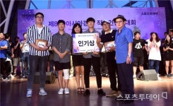 [ST포토]두디밴드 '인기상을 우리의 것'