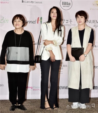 [ST포토] 송은이 황보 권진영, '정정아 결혼식 하객'