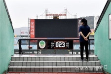 [ST포토] 비 내리는 부산 사직야구장