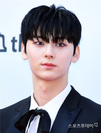 [ST포토]황민현 '심쿵 유발자'