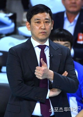 [ST포토] 현대캐피탈 최태웅 감독 '엄지척'