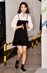 [ST포토] 윤아, 가벼워진 옷차림으로