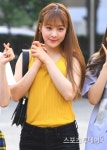 [ST포토] 네온펀치 백아, 호기심 가득한 눈빛