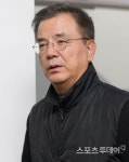 [ST포토] 고 신성일 빈소 찾은 배우 강석우