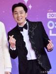 [ST포토] 붐, 복고풍 라디오 최강자