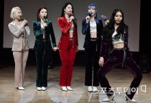[ST포토] 워너비, 포인트는 게다리 춤
