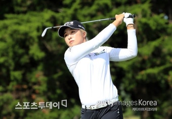 이정은6, 숍라이트 클래식 2R 단독 선두…2주 연속 우승 보인다