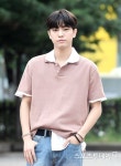 [ST포토] 뮤직뱅크 출근하는 가수 이우