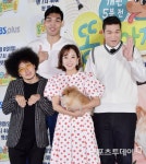 [ST포토] 하승진 서장훈 양동근 소유진, 신비로운 단체사진