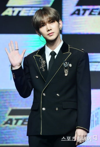 [ST포토] 에이티즈 여상, '무뚝뚝한 포즈'