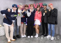 [ST포토] 이현-루, 오늘은 에이비식스와 함께했어요~