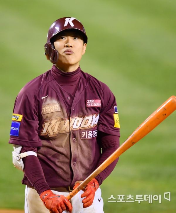 한국 프로야구 선수 송성문, MLB 도전설에 관심 집중
