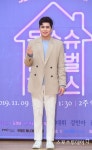[ST포토] 크리스티안 부르고스, 포즈는 역시 손가락하트
