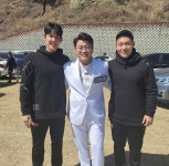 뭉쳐야 찬다 김호중, 박태환X모태범과 인증샷 훈훈 3인방 [스타엿보기]