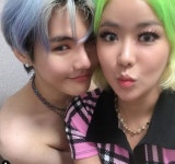 퀸와사비X타쿠와, 연인처럼 다정한 모습 눈길 [스타엿보기]