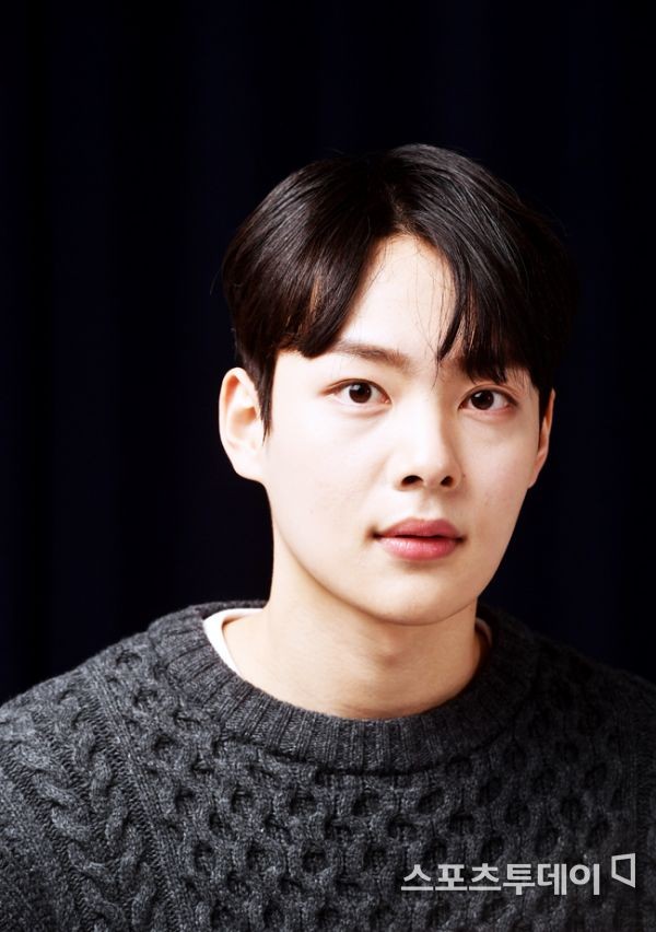 한국 음악계의 거장 가수 김민기 별세, 가수-예술가의 긴 역사 새겨져