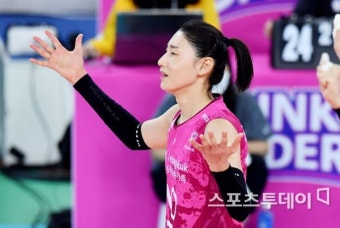 김연경 울컥... 4연패 탈출한 흥국생명