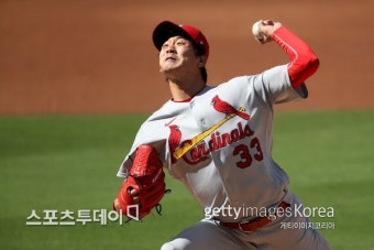 '등 통증' 김광현, 복귀 임박…실트 감독 