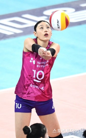 [ST포토] 리시브하는 김연경
