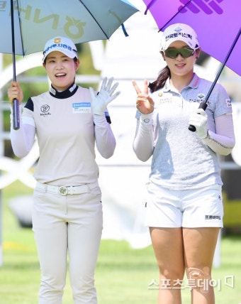 [ST포토] 박민지-박현경, '우승 경쟁'