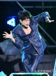 [ST포토] 비 '빗속에서'