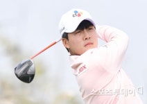 골프 신동 김민규, 하나은행 인비테이셔널 이틀 연속 선두
