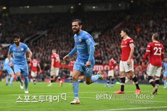 압도한 맨시티, 맨유에 2-0 완승…PL 2위 점프