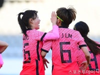 [ST포토] 장슬기 오구오구 잘했어~